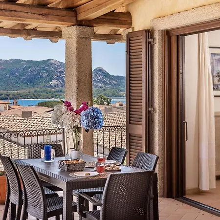 Villa Le Maree With A Sea View *