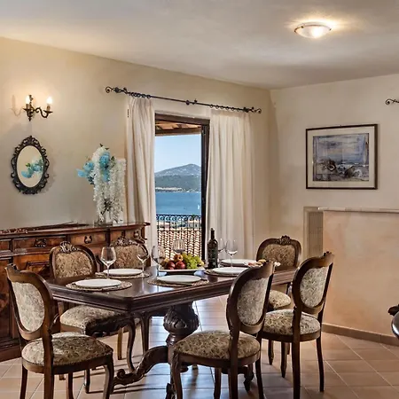 Le Maree With A Sea View